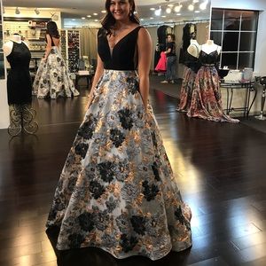 Jovani size 0 Gown